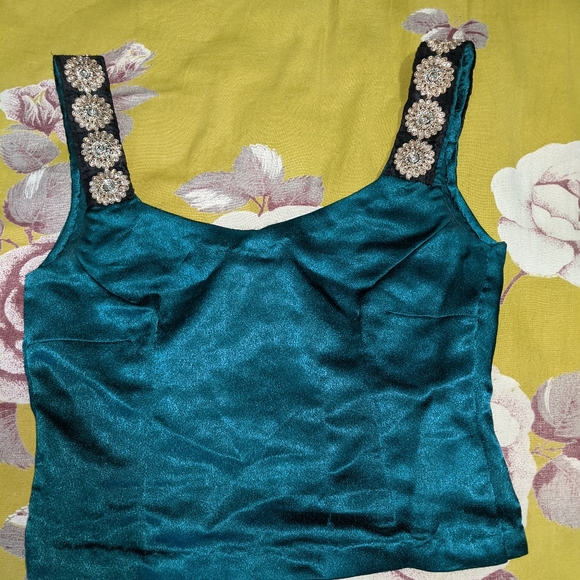 LENGHA: INDIAN GREEN AND BLACK LENGHA - Picture 1 of 3